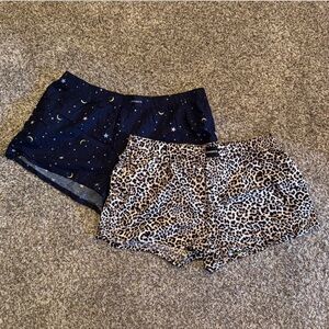 Stylish Women's Shorts Set - Leopard and Starry Night